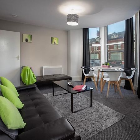 02 Springfield - Sleeps 6 Appartement Blackpool Buitenkant foto