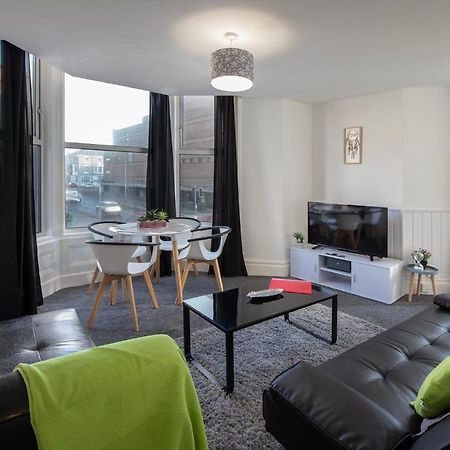 02 Springfield - Sleeps 6 Appartement Blackpool Buitenkant foto