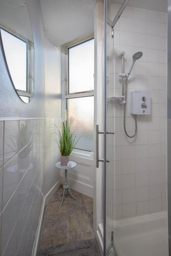 02 Springfield - Sleeps 6 Appartement Blackpool Buitenkant foto