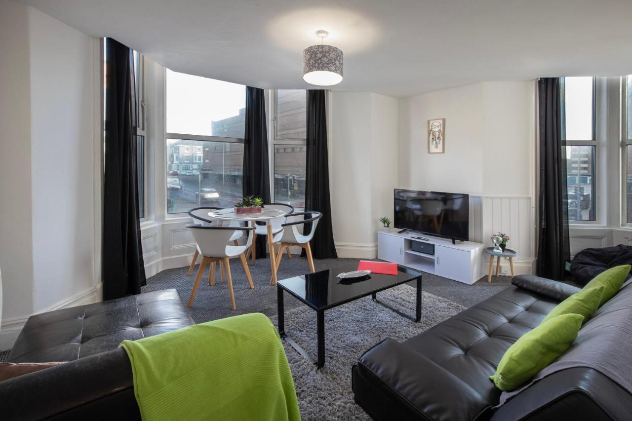 02 Springfield - Sleeps 6 Appartement Blackpool Buitenkant foto
